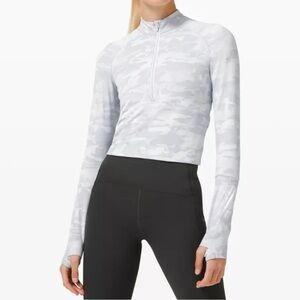 Lululemon quarter zip jacket - size 6 (matching biker shorts in my closet)